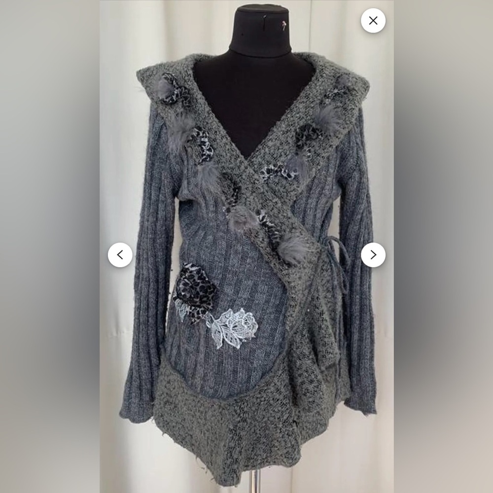 Flora Paris Vintage Cardigan size M- first picture but I believe it is same-